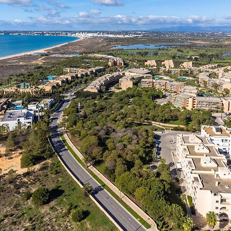 Salgados 1 Bedroom Apartment - 500M From The Beach Guia  Luaran gambar