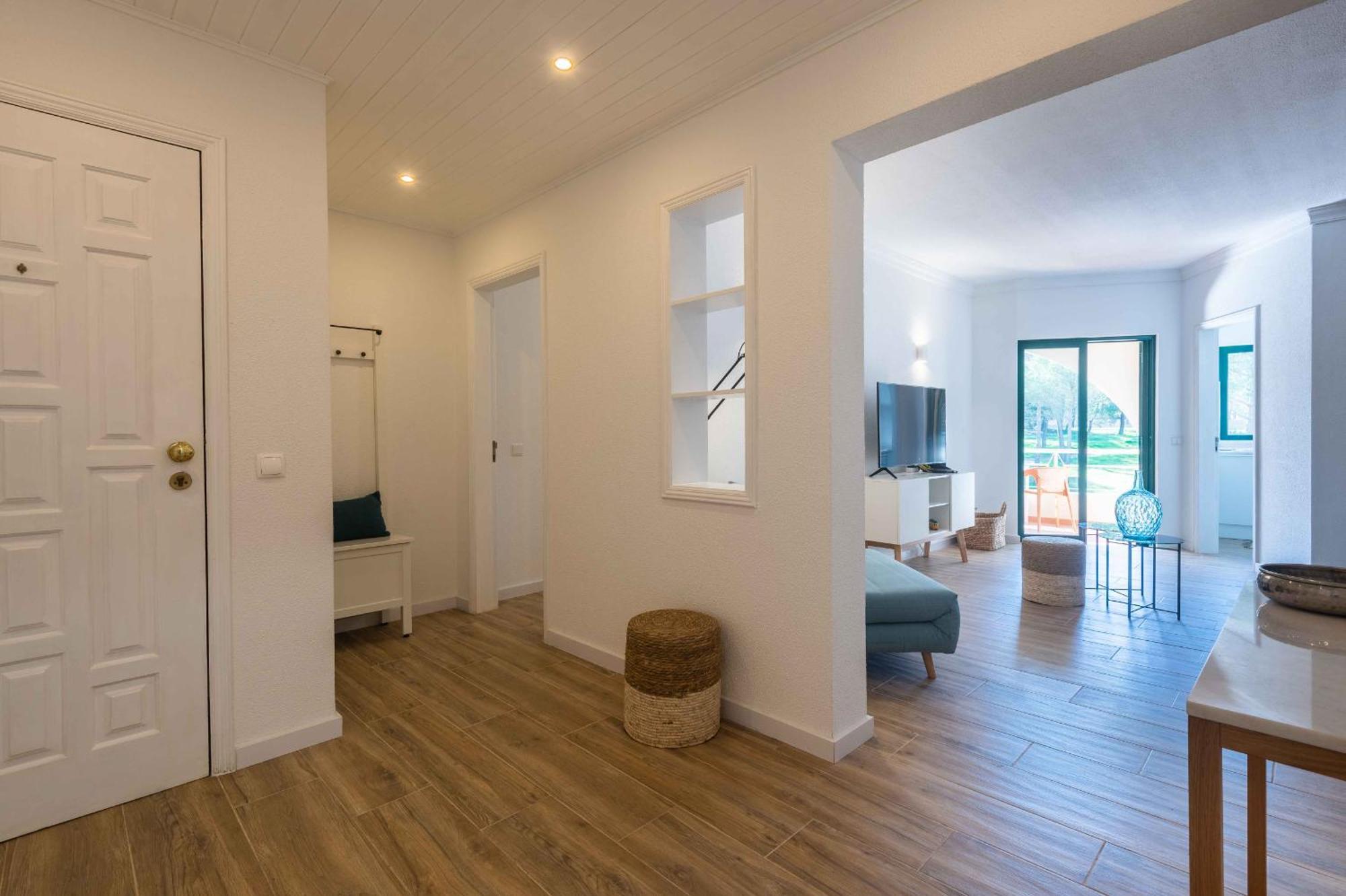 Salgados 1 Bedroom Apartment - 500M From The Beach Guia  Luaran gambar