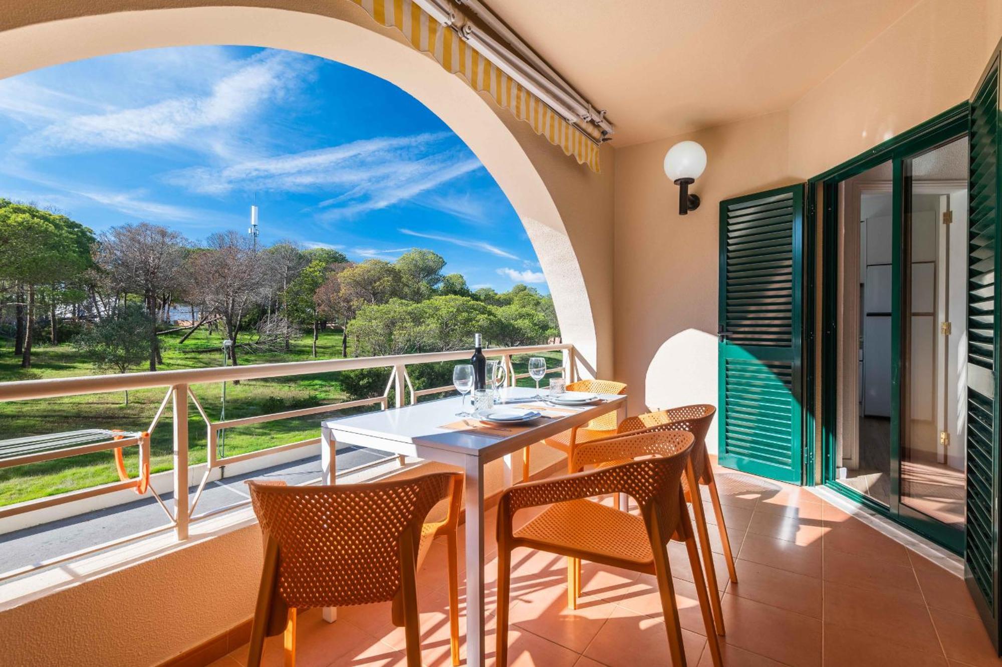 Salgados 1 Bedroom Apartment - 500M From The Beach Guia  Luaran gambar