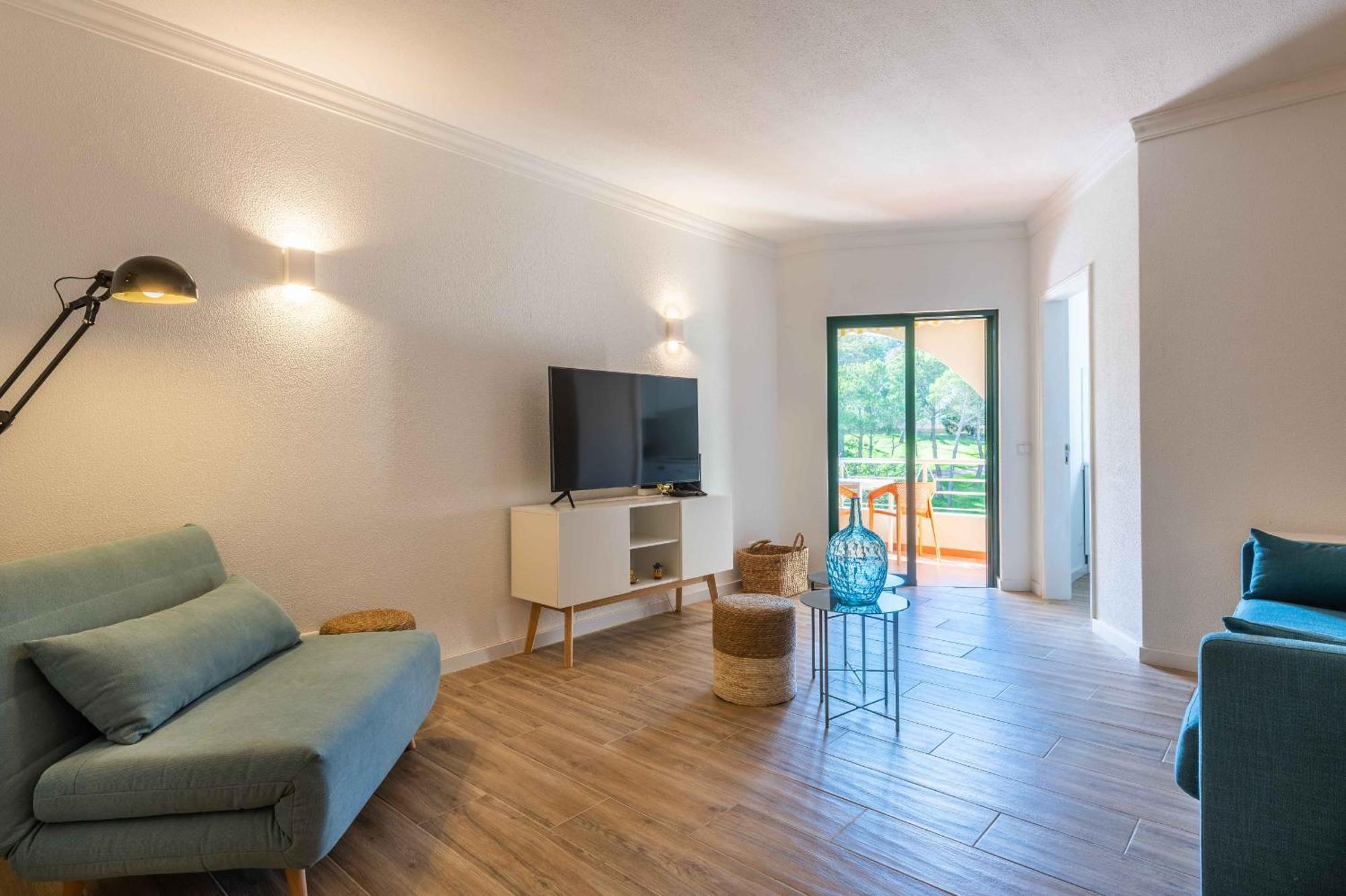 Salgados 1 Bedroom Apartment - 500M From The Beach Guia  Luaran gambar