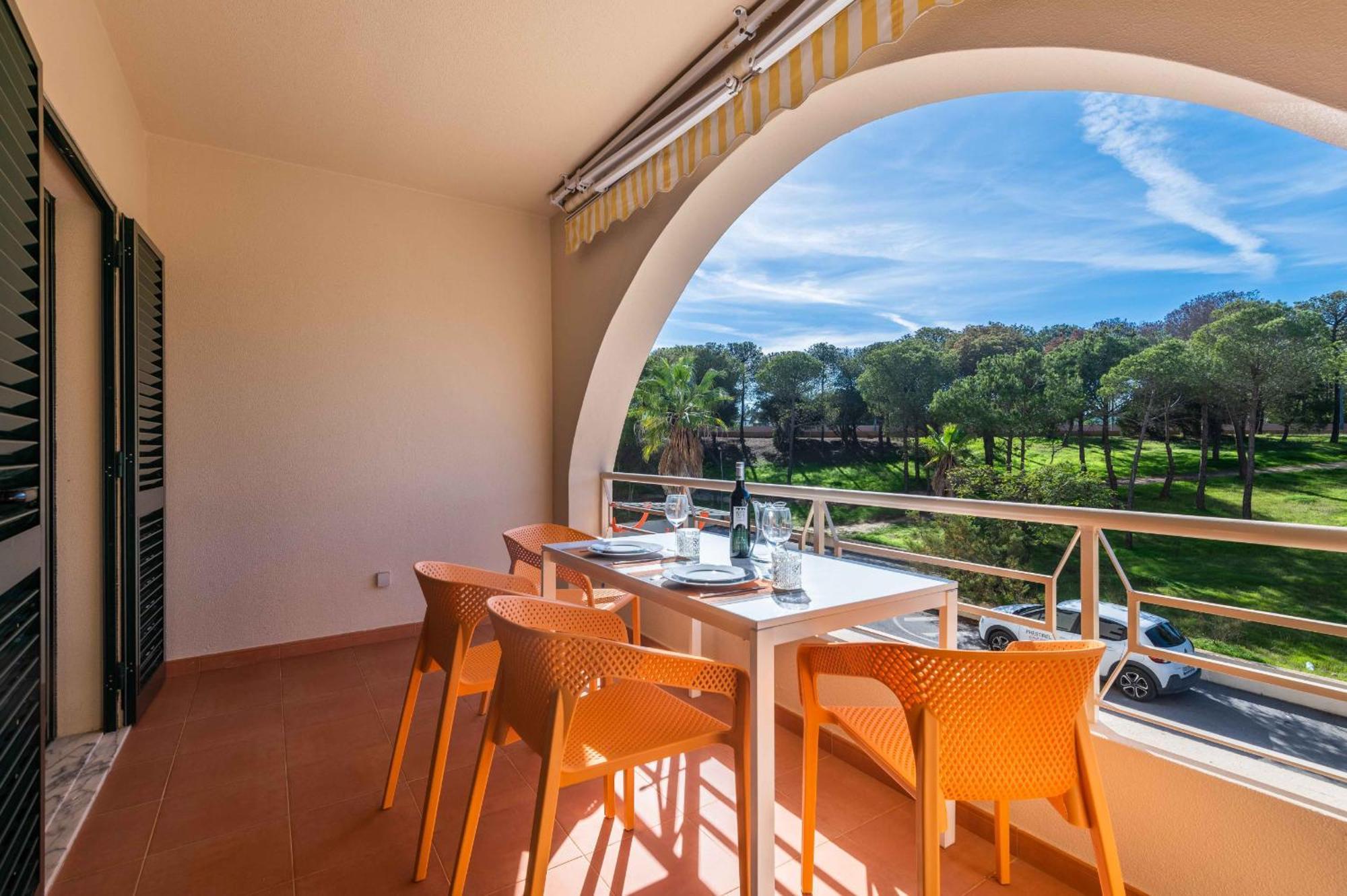 Salgados 1 Bedroom Apartment - 500M From The Beach Guia  Luaran gambar