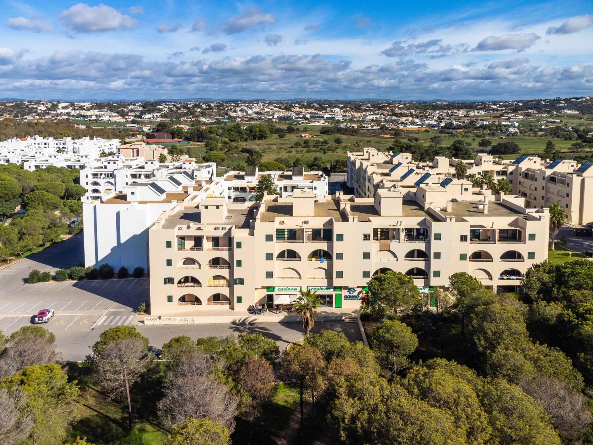 Salgados 1 Bedroom Apartment - 500M From The Beach Guia  Luaran gambar