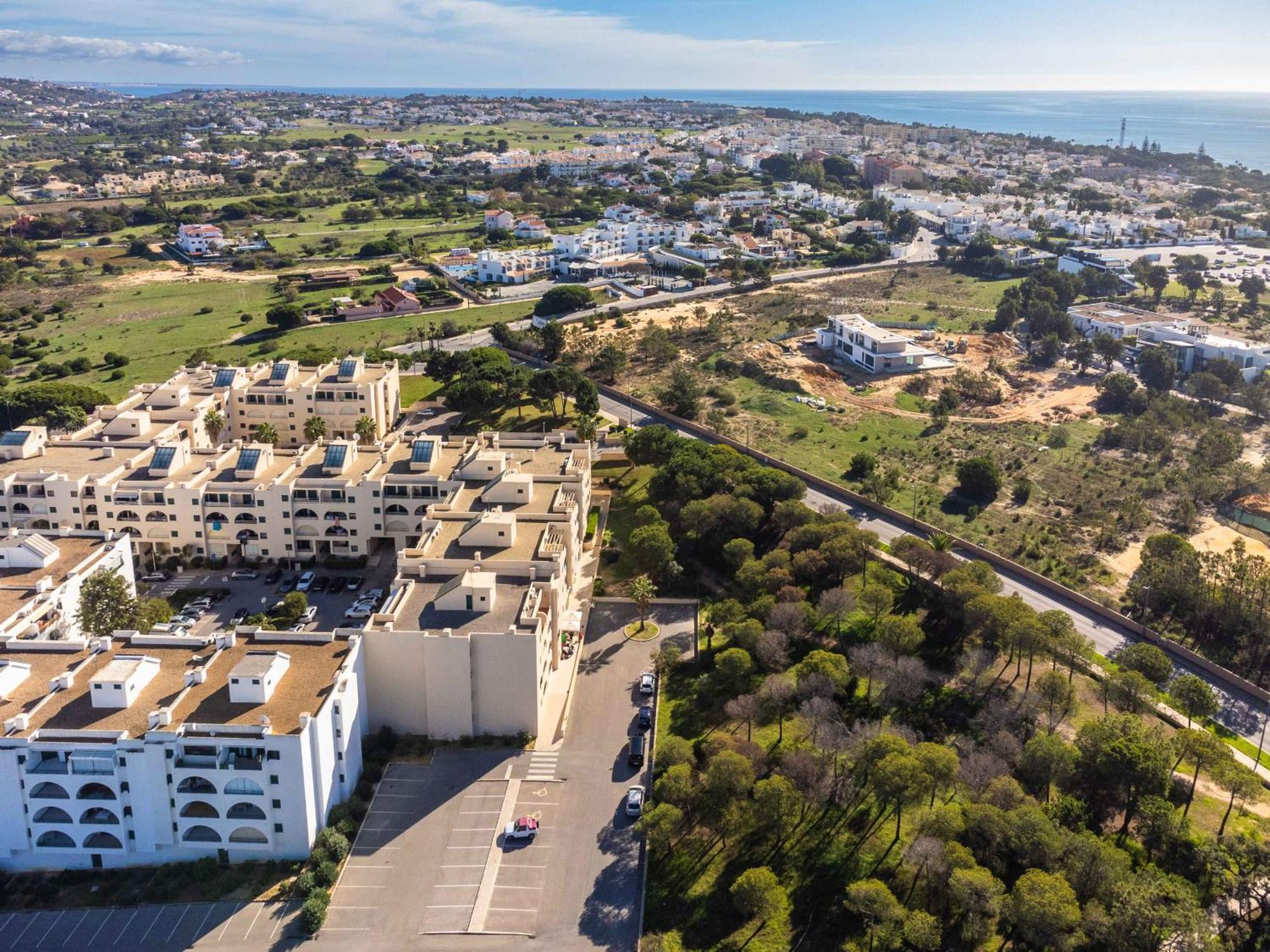 Salgados 1 Bedroom Apartment - 500M From The Beach Guia  Luaran gambar